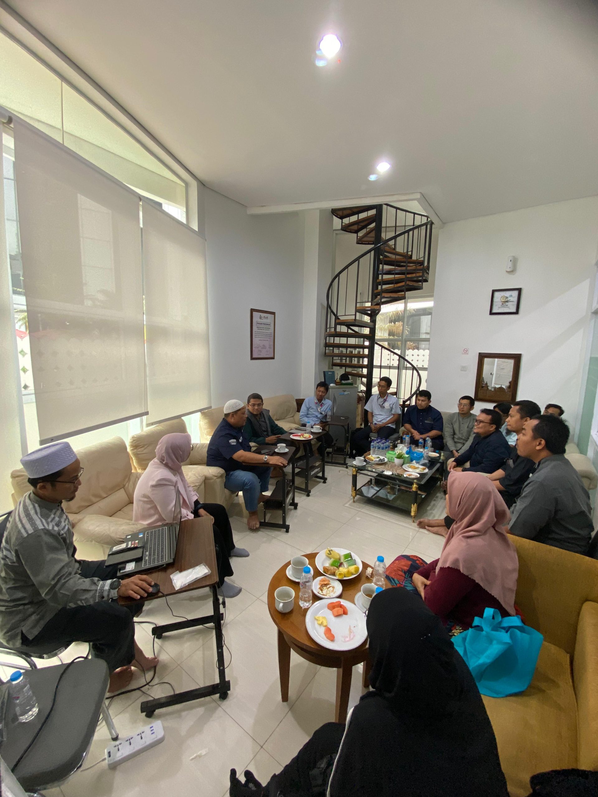 Kunjungan Studi Banding Antara DKM As Salam MTXL dan DKM Nurul Takwa Perkantoran Memperkuat Kemitraan Strategis